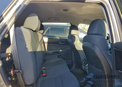 2017 Kia Sorento Lx from USA, damaged, VIN 5XYPGDA35HG289862